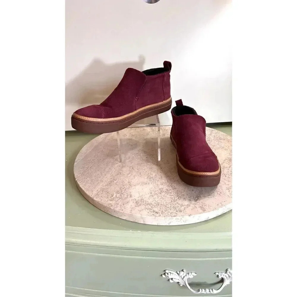Toms Womens Berry red Round Toe Hi-Top Suede Paxton Leather Slip-on Shoes Size 8